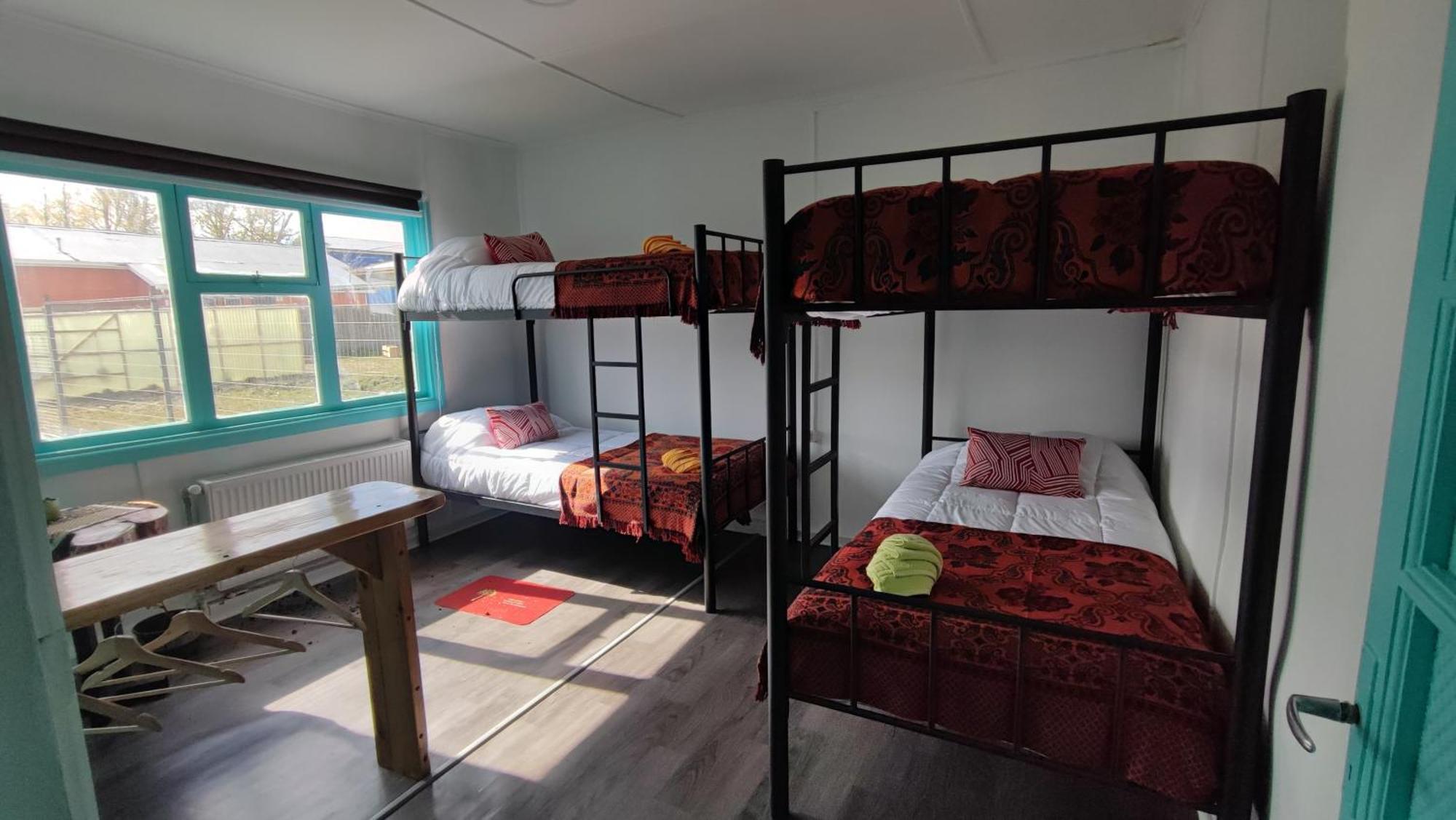 Hostel Kuntur Пуерто-Наталес Екстер'єр фото