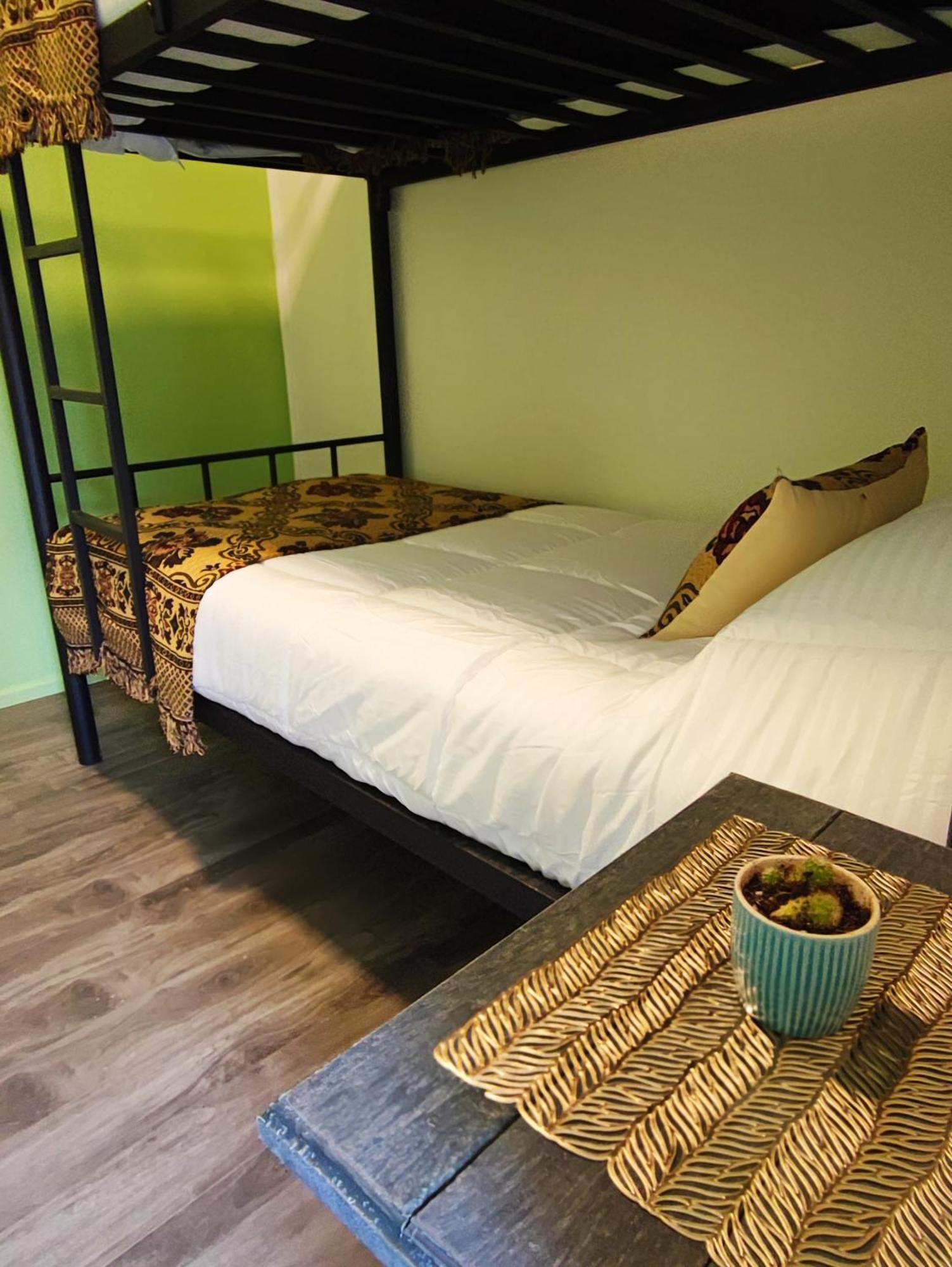 Hostel Kuntur Пуерто-Наталес Екстер'єр фото