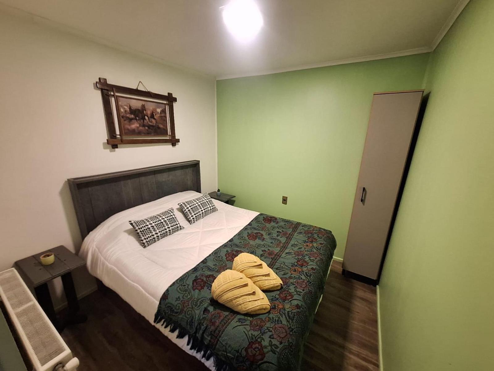 Hostel Kuntur Пуерто-Наталес Екстер'єр фото