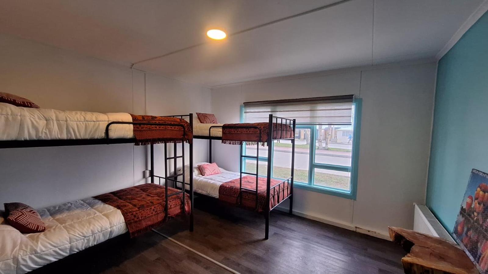 Hostel Kuntur Пуерто-Наталес Екстер'єр фото