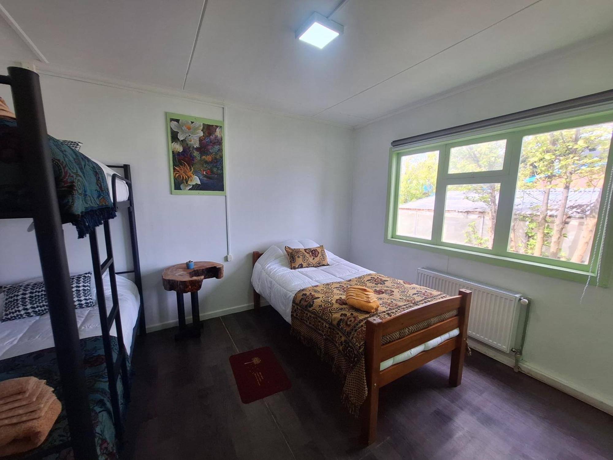 Hostel Kuntur Пуерто-Наталес Екстер'єр фото