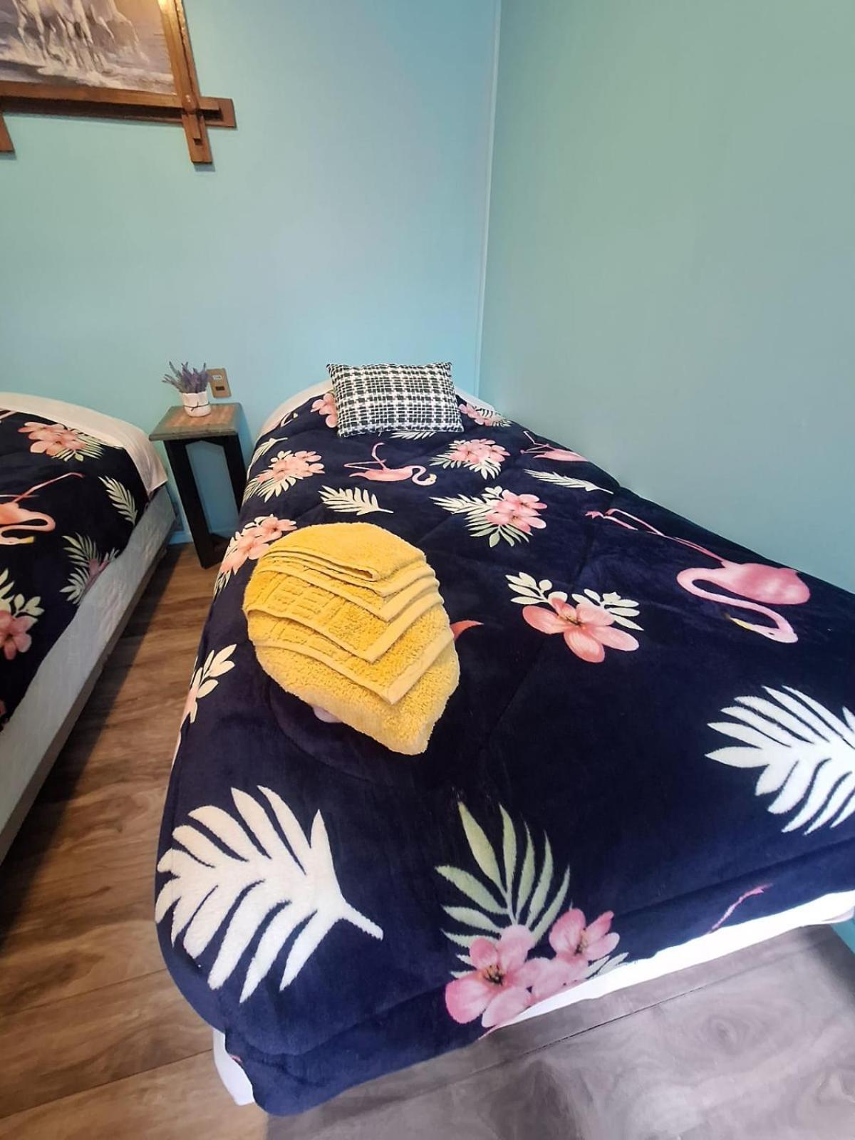 Hostel Kuntur Пуерто-Наталес Екстер'єр фото